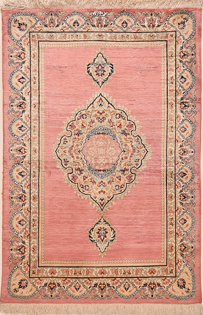 Ghom Seide